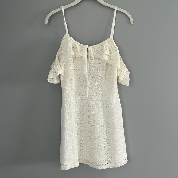 lace dress forever 21 Forever 21 Dress Womens Size Small Black Beige Floral Lace Long Sleeve Open Back